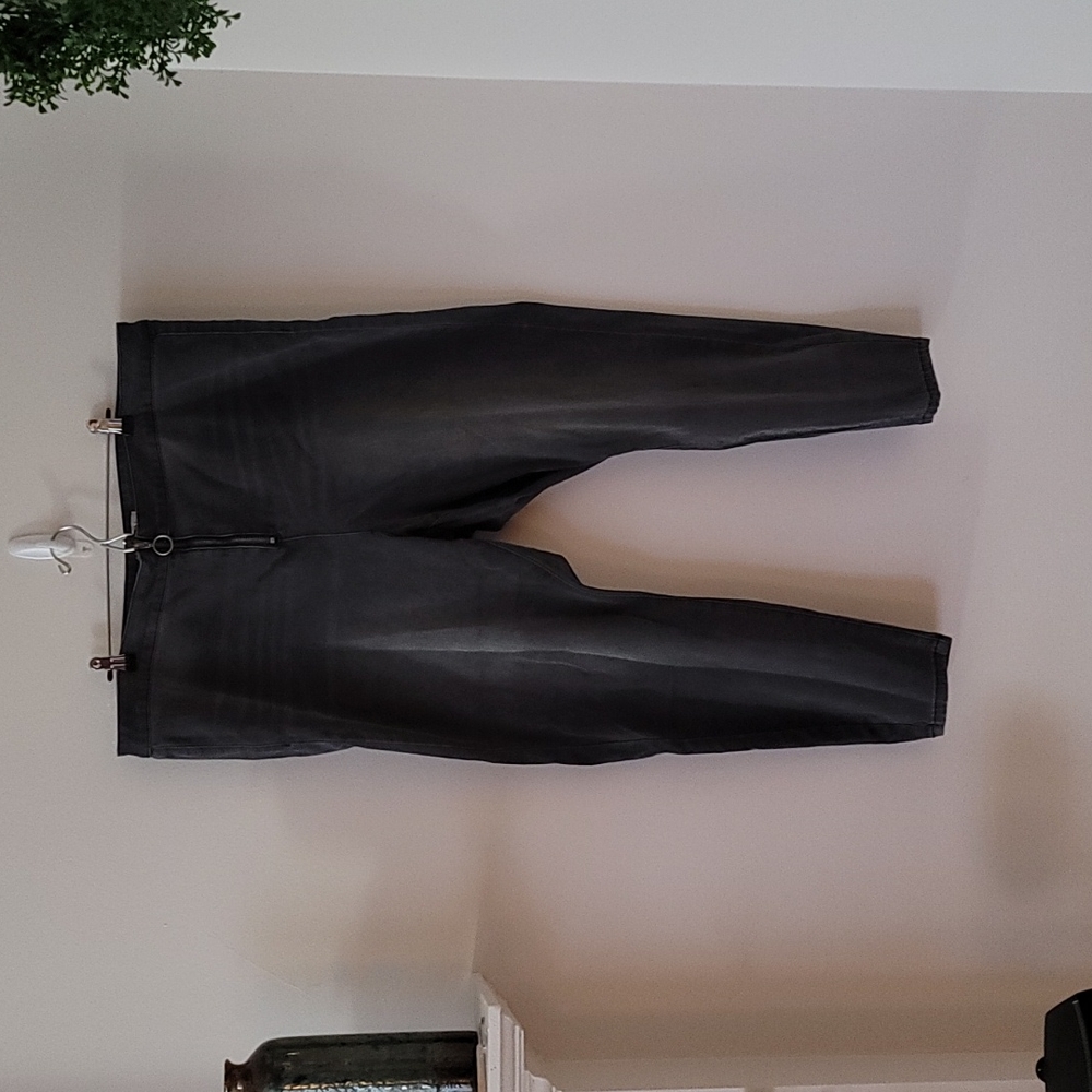 Refuge 24 dark gray jeggings